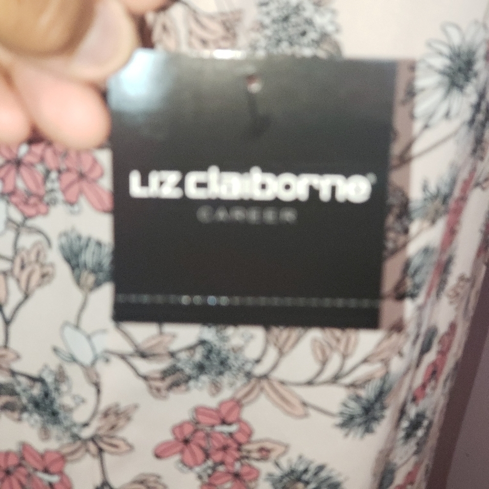 LIZ Claiborne Career top NWT - Picture 6 of 8